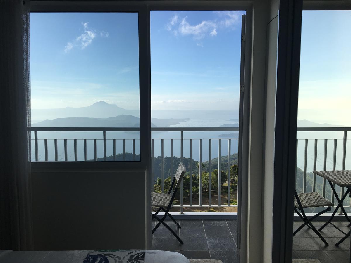 Breezy Wind 19Twentysix Tagaytay City Exterior foto